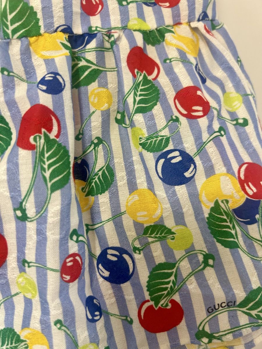 Gucci Pantaloni: Gucci Cherry Shorts in gr S – Nuovo e nell'imballaggio originale da Zürich venduto da nin_mk8s 3