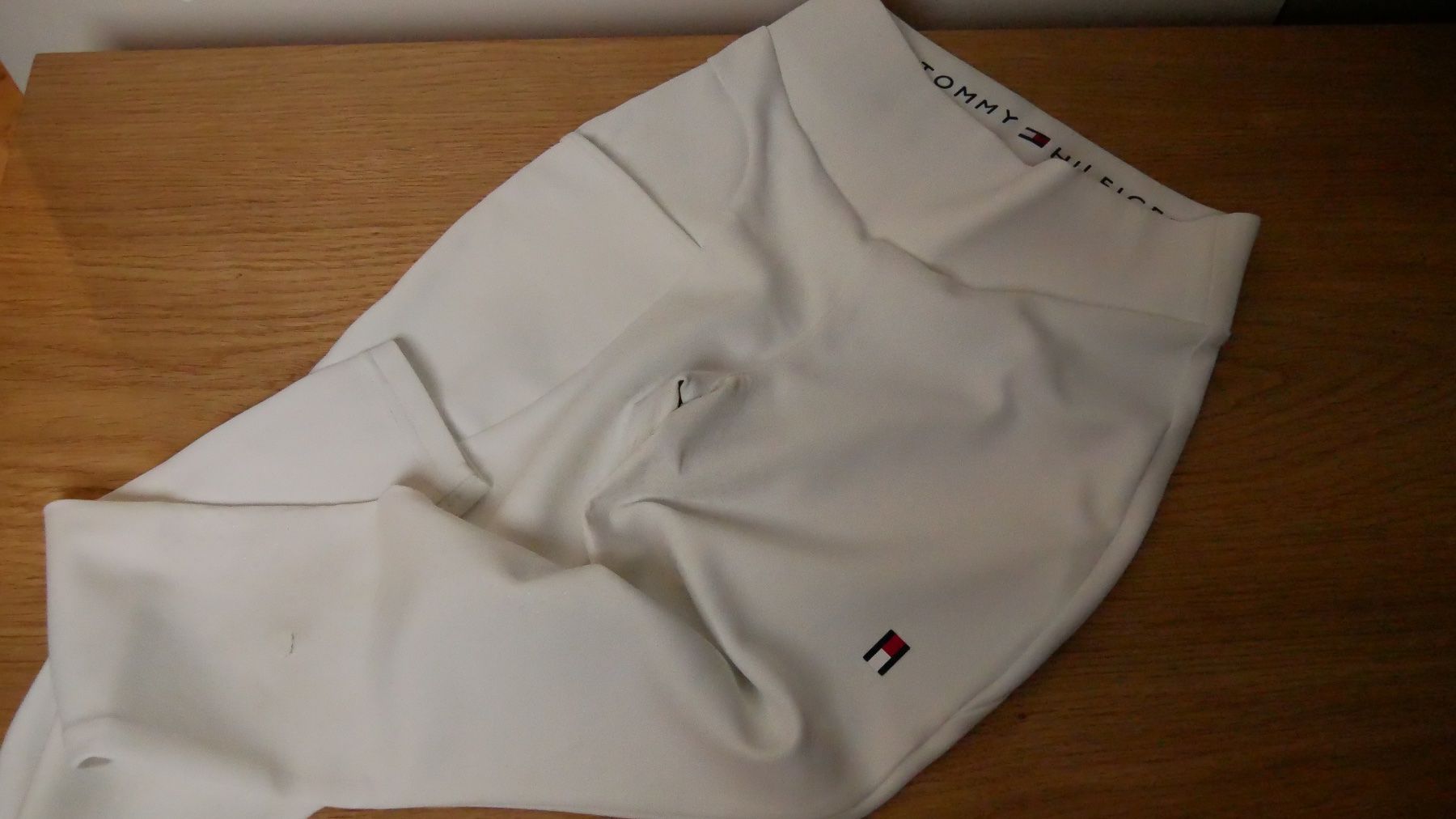 Tommy Hilfiger Pantaloni: Tommy Hilfiger Reithose Turnierreithose Concours weiss – Usato da Zürich venduto da julia_vina 1