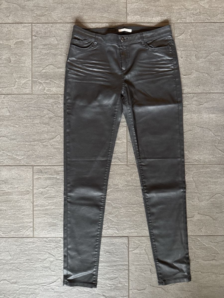 Esprit Pantaloni: Tolle Hose von Esprit Gr. 40 – Nuovo (secondo la descrizione) da Frauenkappelen venduto da leola1973