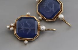 Elegante Ohrringe  royalblau und Perlen-Verzierung!
