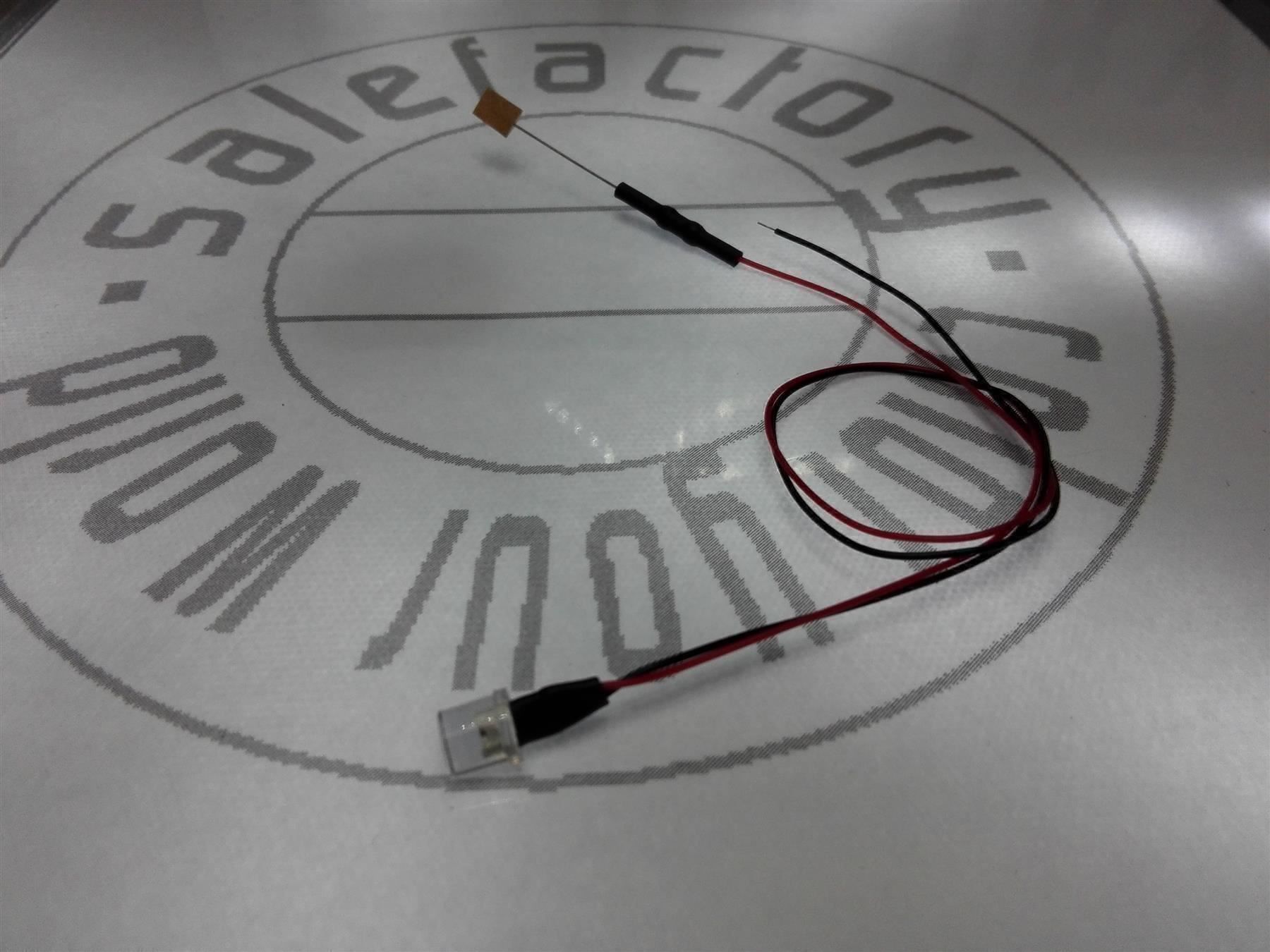 Componenti elettronici: Flachkopf-LED 5mm verkabelt 12V DC, rot – Nuovo (secondo la descrizione) da Luzern venduto da Salefactory 3