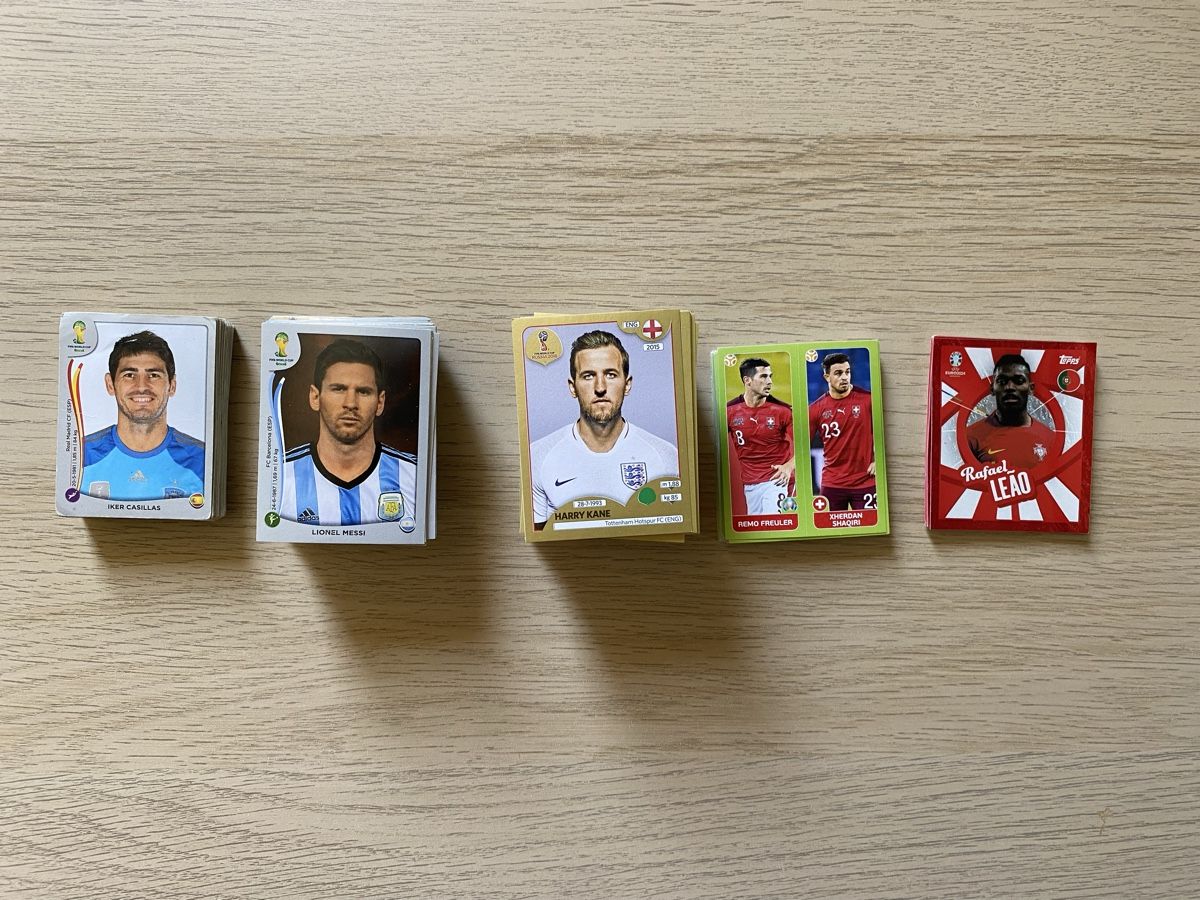 Panini Carte collezionabili: Ca. 460 Panini Stickers verschiedene Jahre – Usato da Haldenstein venduto da lisipe 1