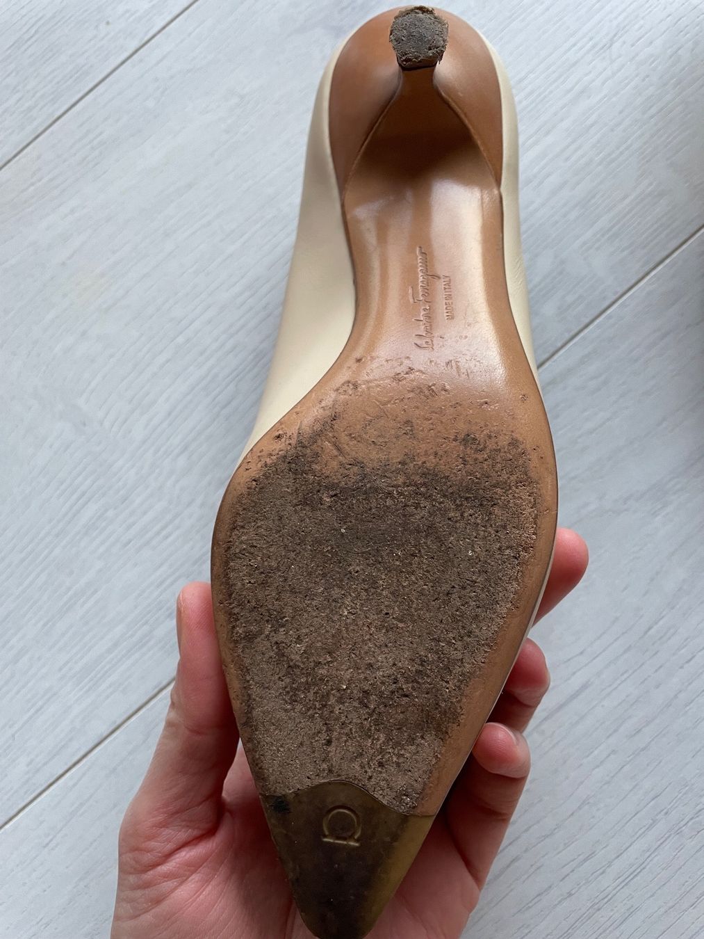 Salvatore Ferragamo Damenschuhe: Salvatore Ferragamo pumps (36) – Gebraucht aus Basel von mar_fp5q 3