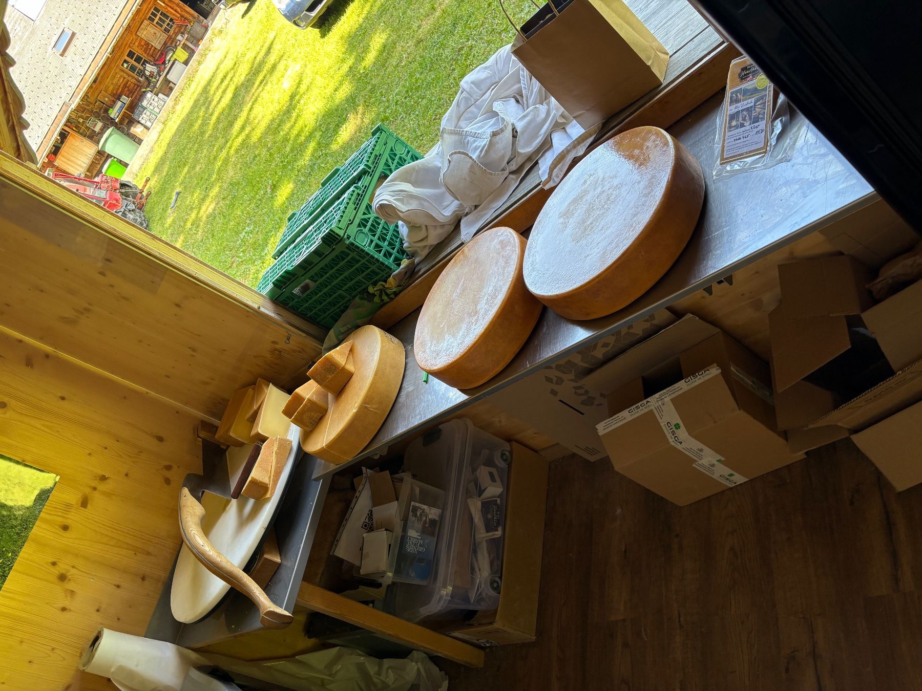Cibi & Specialità: Alpkäse Mutschli – Usato da Gelterkinden venduto da Aischas 1