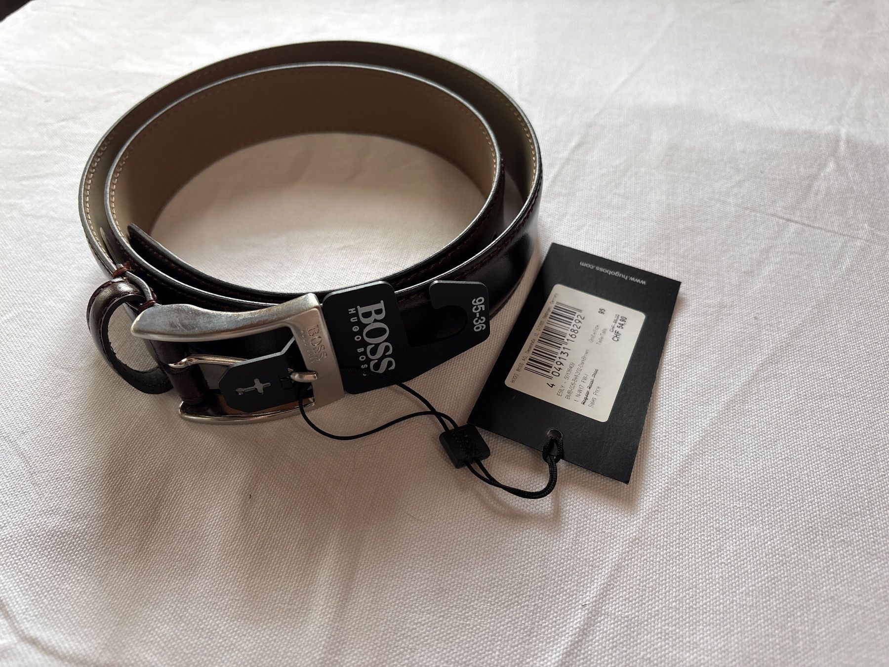 Hugo Boss Cinture: Cintura Hugo Boss Esily 95-36 – Nuovo (secondo la descrizione) da Coldrerio venduto da mkt911_4_U