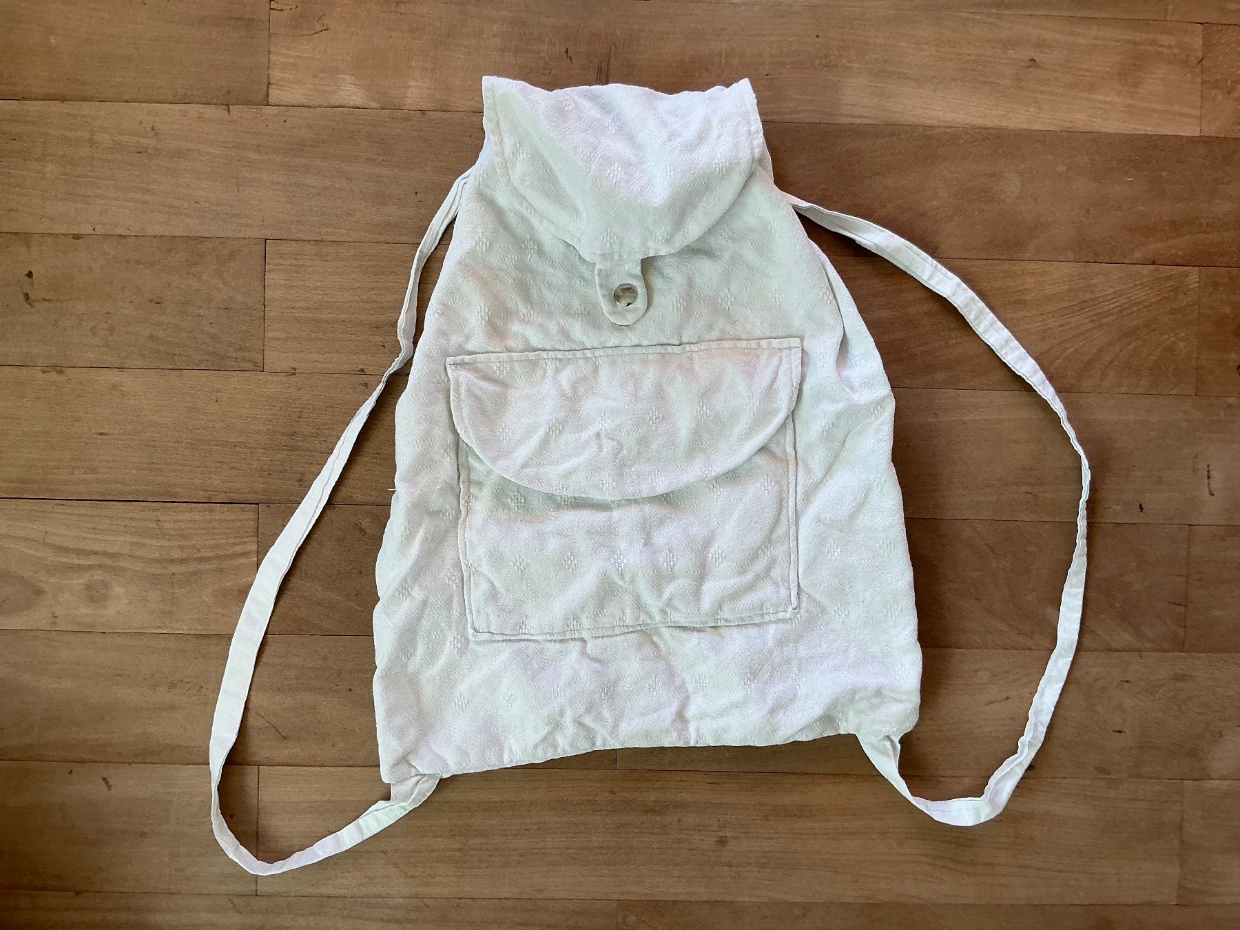 Zaini: Nostalgischer Rucksack Baumwolle Weiss mit Tasche gebraucht – Usato da Muttenz venduto da bar_ws7n