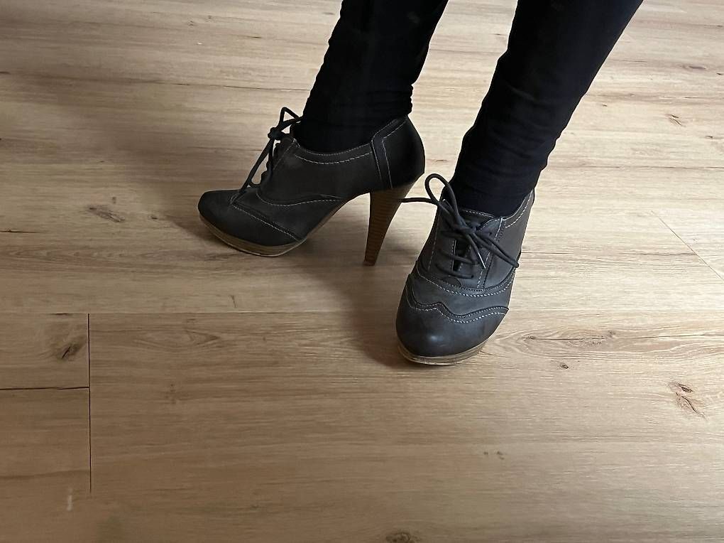 Scarpe da donna: Ankle Boots Absatzschuhe braun Gr. 37 – Usato da Berg TG venduto da LilBobaa 1