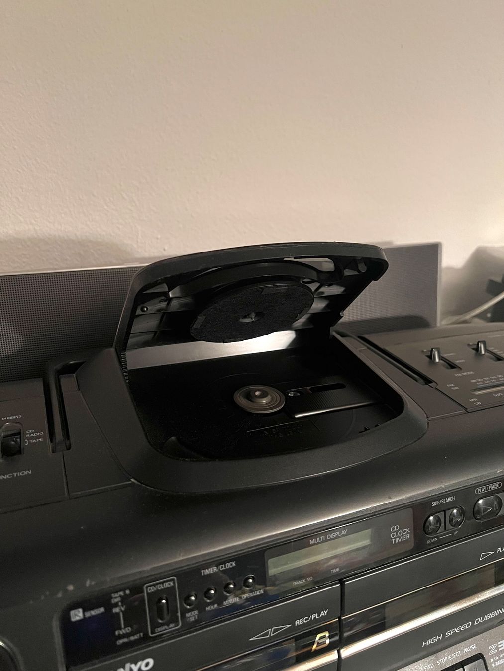 Sanyo Sistemi audio & multimediali: CD Kassettenrekorder - Sanyo Z30 – Usato da Flawil venduto da NiceT 5