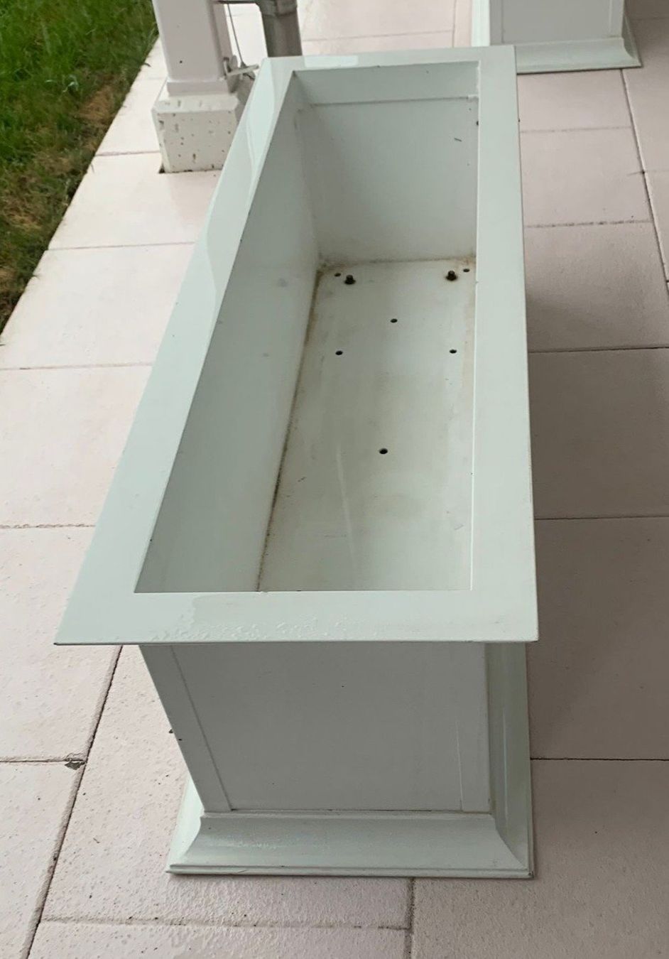Vasi per fiori: Pflanzentröge weiss Metall beschichtet, mit Rollern – Usato da Zollikon venduto da est_rkg7 1