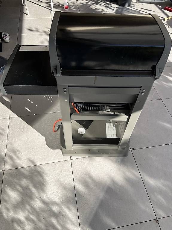 Griglie: Gebrauchter Weber Gasgrill – Usato da Gersau venduto da Pgk17 3