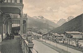 Clavadel GR Sanatorium Terrasse Panorama belebt Davos
