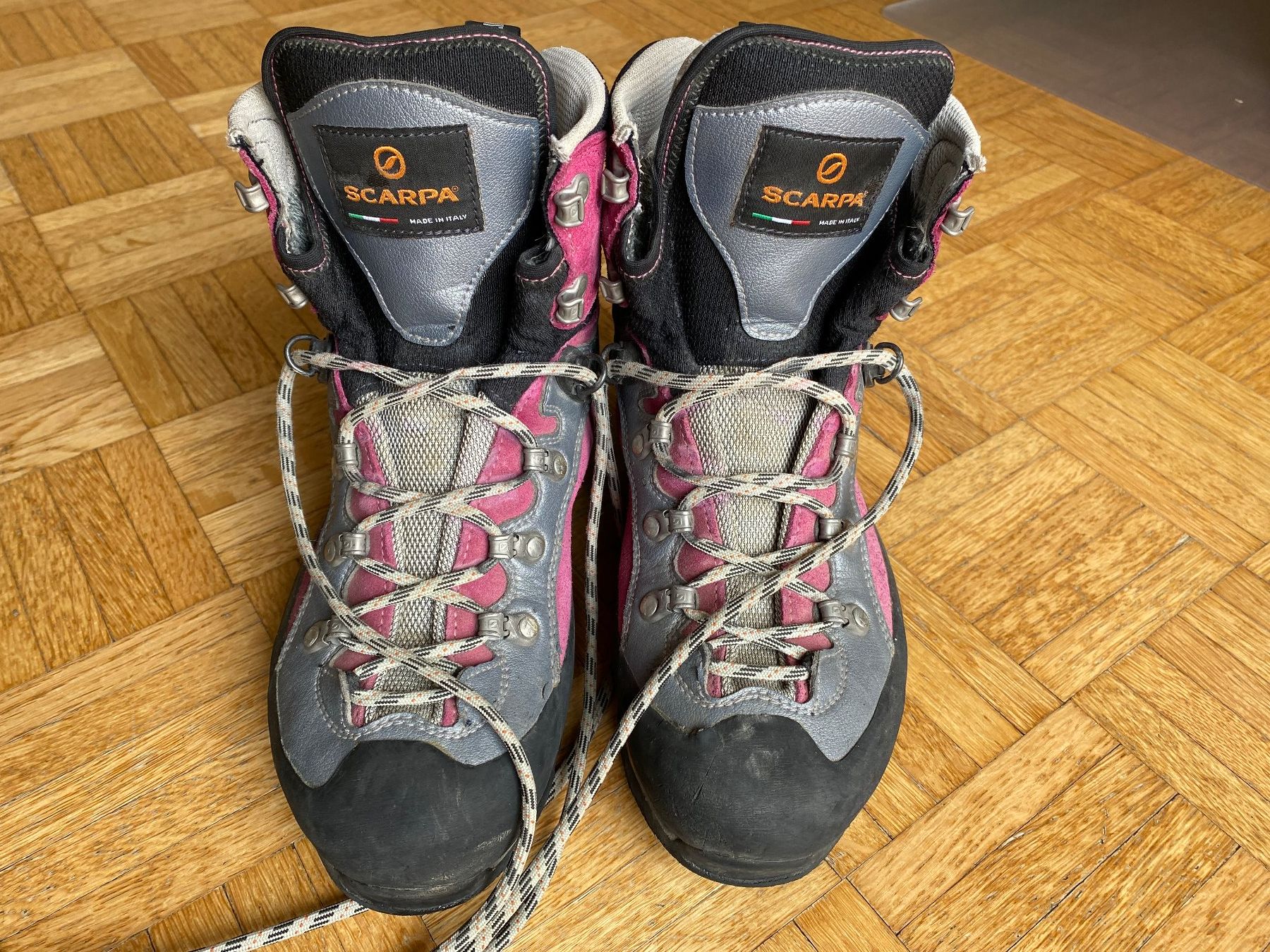 Scarpa Scarpe da donna: Scarpa Wanderschuhe Damen 40,5 Gore-Tex – Usato da Oetwil am See venduto da Katami7 3