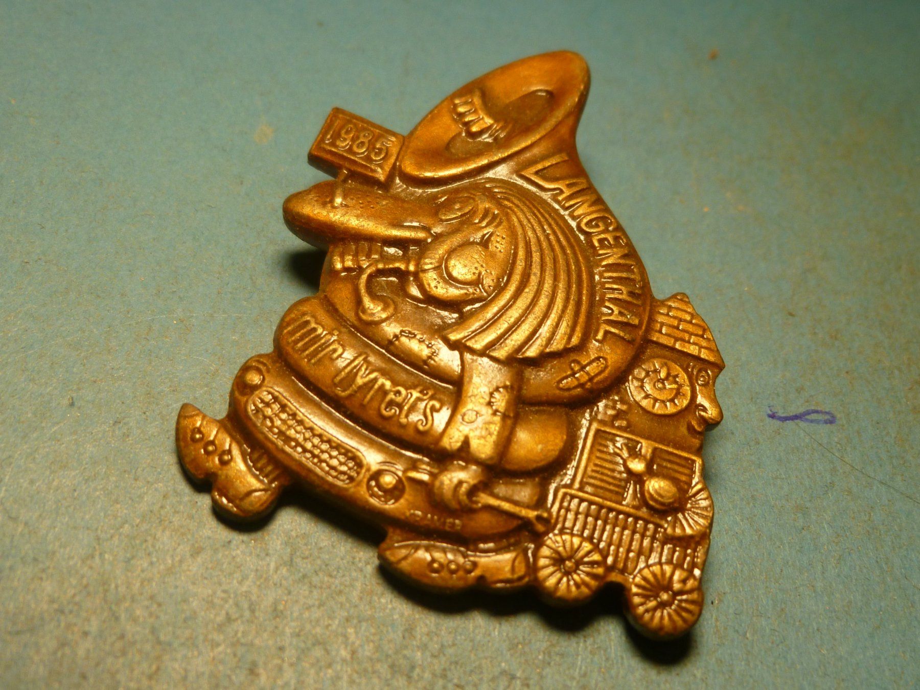 Plaquettes & Badges: LANGENTHAL 1985 BRONZE – D'occasion à Ried (Muotathal) par Mandarin02