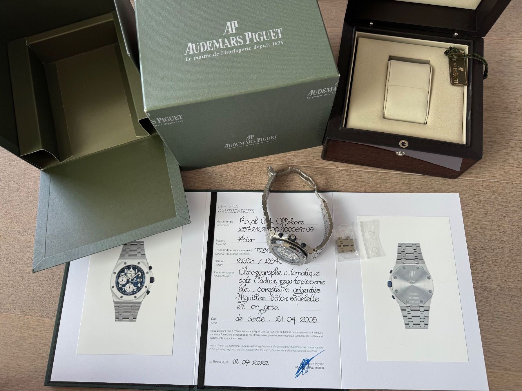 Audemars Piguet Orologi: Audemars Piguet Royal Oak Offshore Ref. 25721ST - BLAU – Usato da Wettswil venduto da ZmZmZ 1