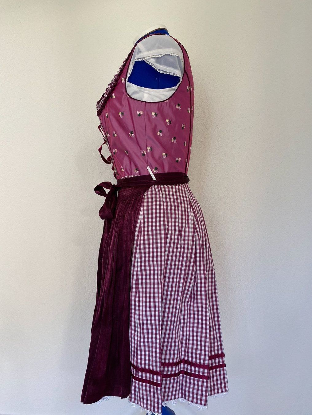 Vestiti: Dirndl Grösse 42 – Usato da Dagmersellen venduto da sheli17 3