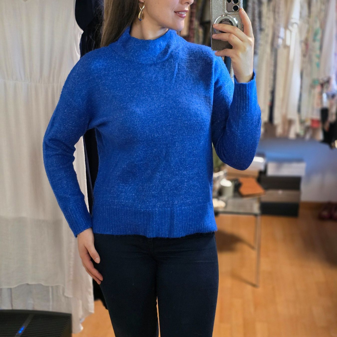 Maglioni & Felpe: Blauer warmer Pullover – weich & bequem Gr. 38/40 – Usato da Wald ZH venduto da CapLux 1