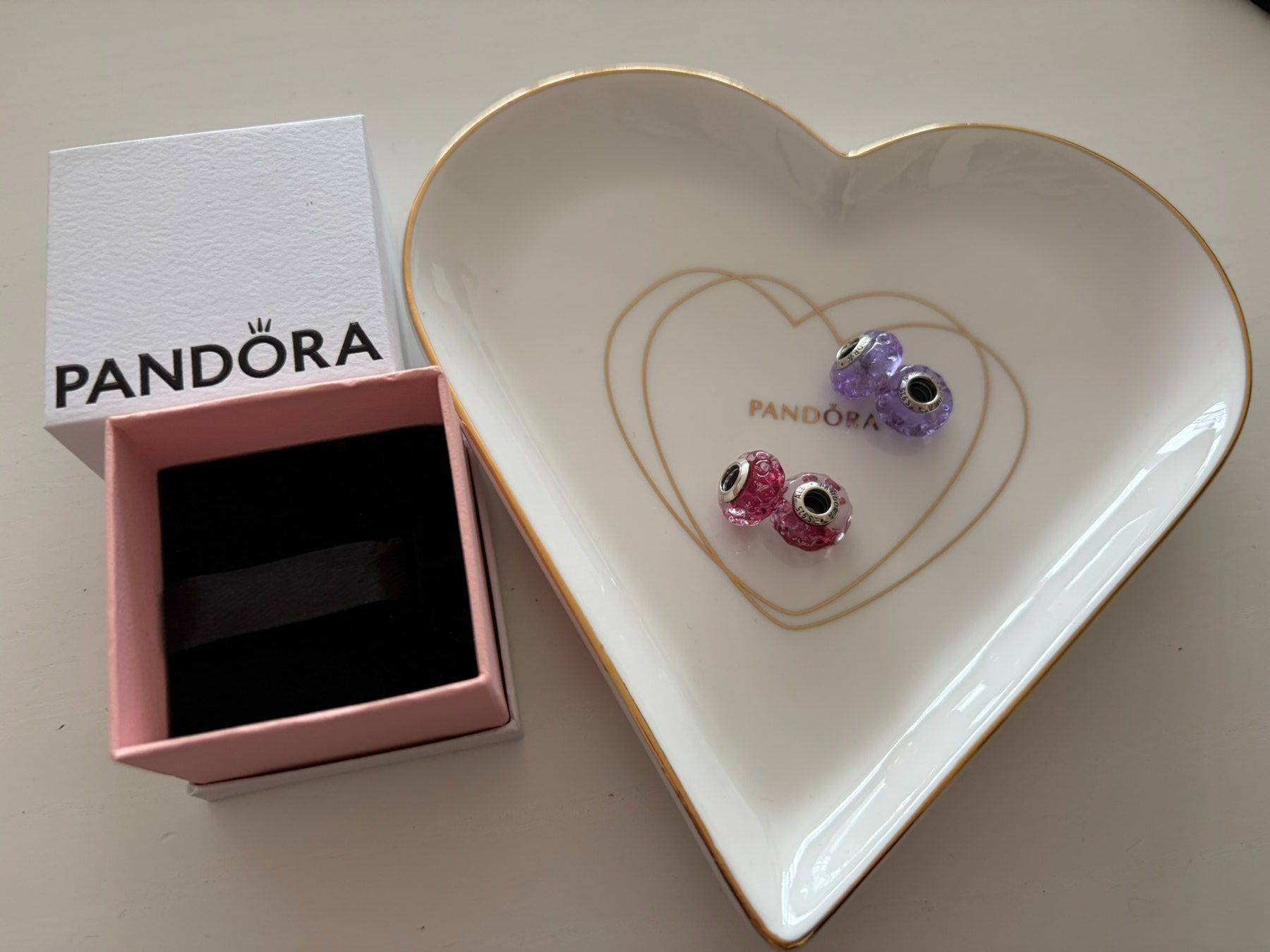 Pandora Ciondoli: Pandora Charms - Murano Rosa und Violett – Nuovo (secondo la descrizione) da Othmarsingen venduto da Pandabaerchen