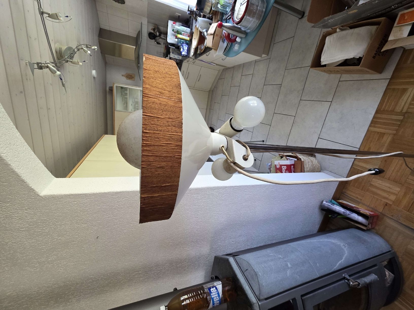 Lampade: Stehlampe mit 3 Lichtern und Holzapplikation – Usato da Ringgenberg BE venduto da roba_67