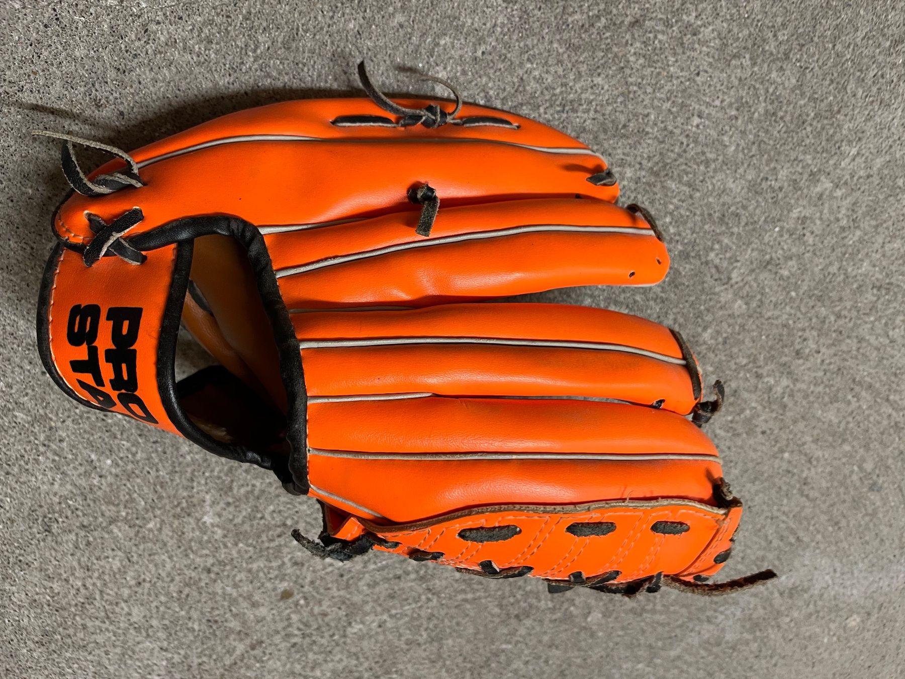 Handschuhe & Handstulpen: Baseball Handschuh – Gebraucht aus Schwerzenbach von pag_7dcq 5