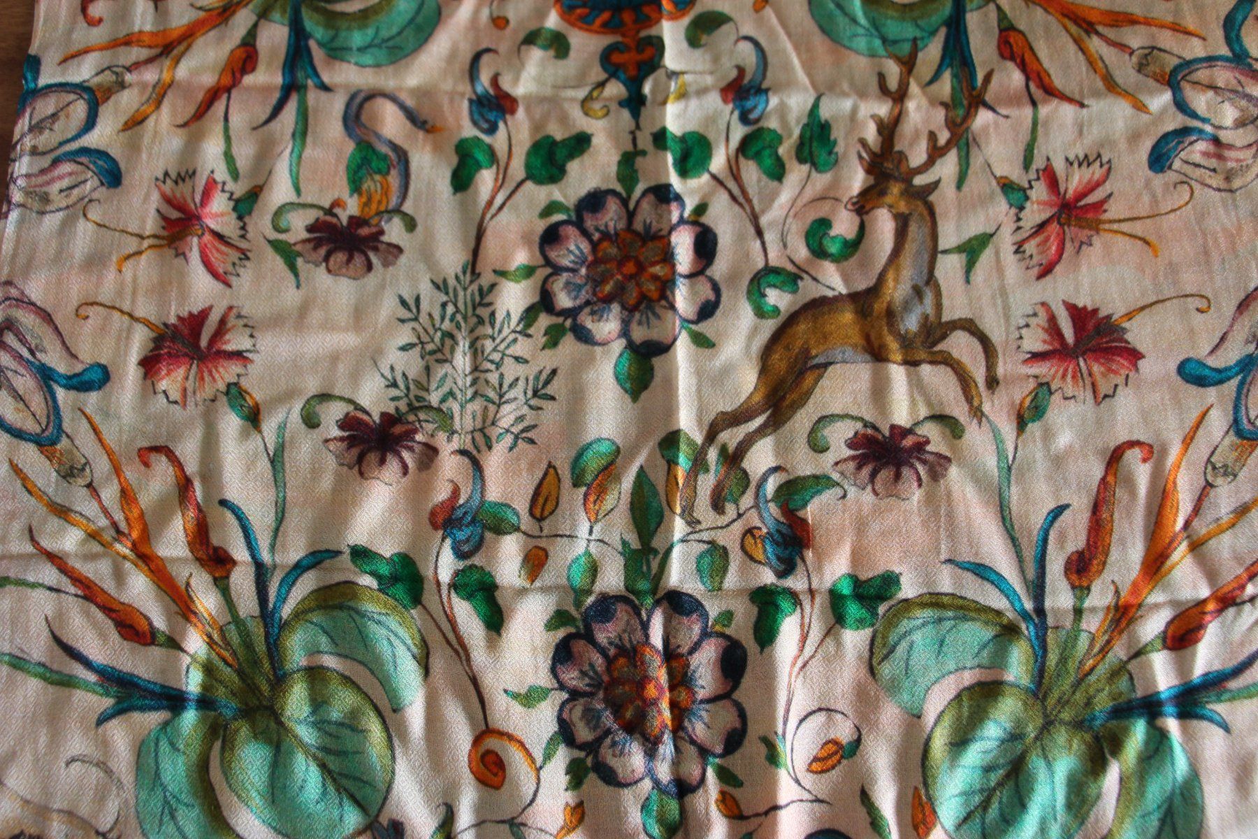 Foulards, Tücher & Schals: **NEU** Schal aus Modal – Neu und originalverpackt aus Luzern von jul_bn7b 9