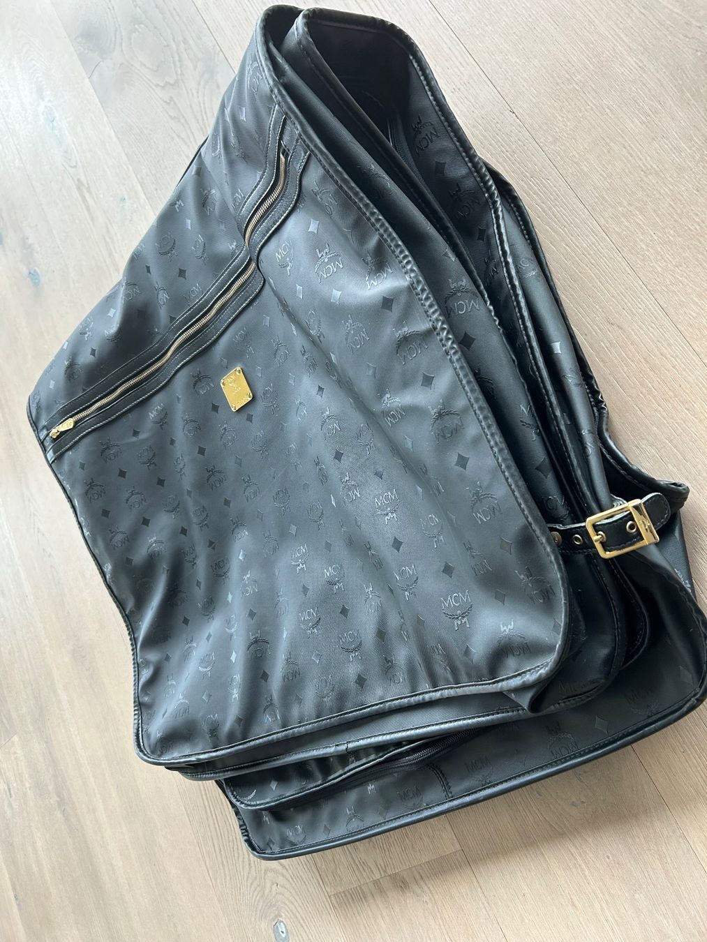 Mcm Borse: Kleidersack von MCM – Usato da Kilchberg ZH venduto da Anie. 6