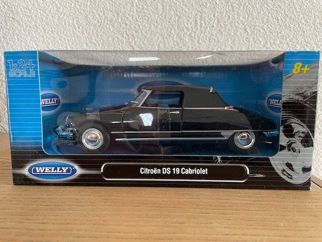 Welly Modellini d'auto: Citroen DS 19 Cabriolet – Nuovo e nell'imballaggio originale da Heimberg venduto da sid_dld8