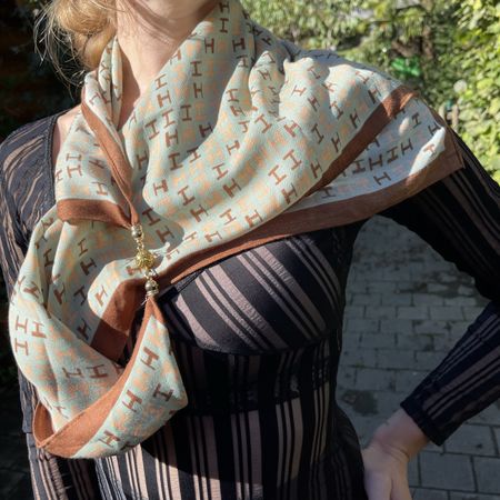 Foulard fantasia H - accessorio primavera 🍂