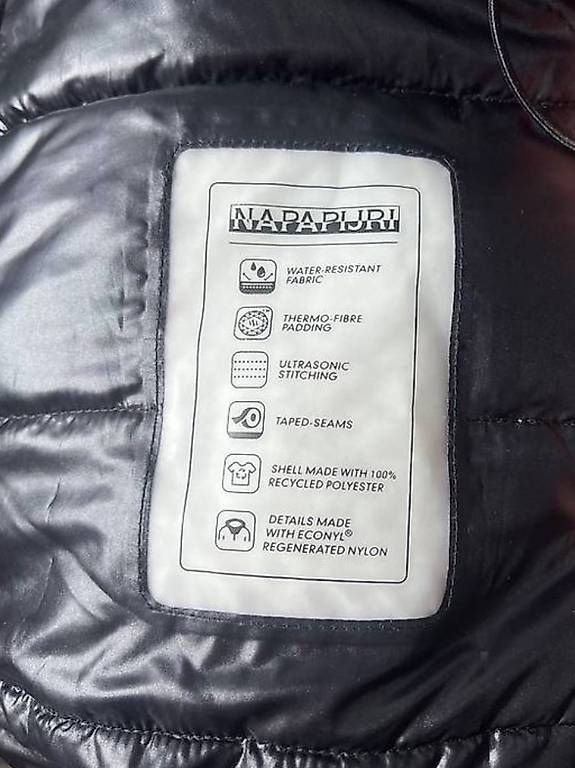 Giacche: Napapijri Jacke Damen M – Usato da Basel venduto da lor_zwg5 3