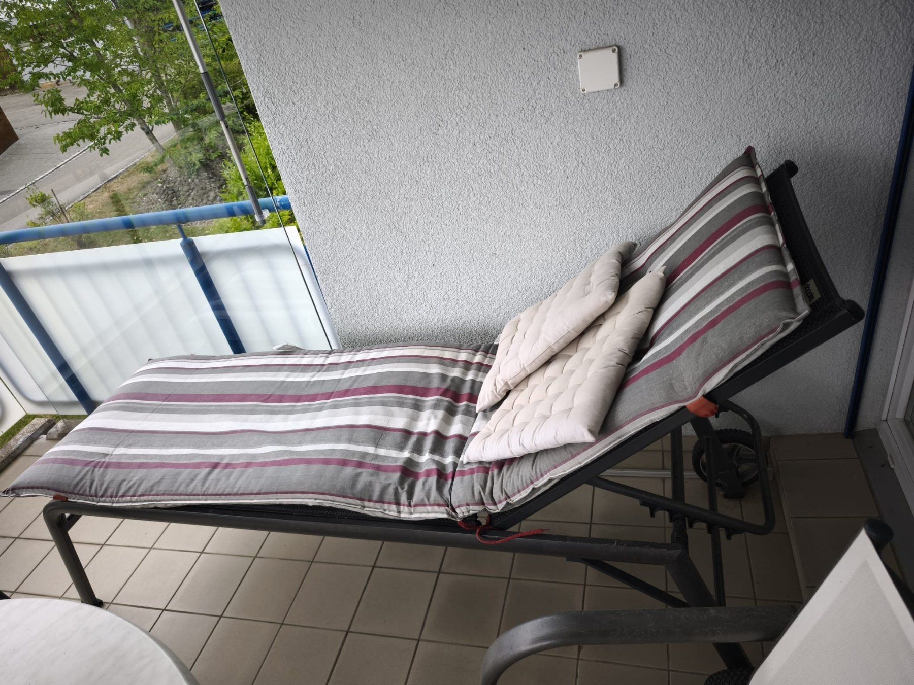Sedie a sdraio: Sehr stabile Sonnenliege – Usato da Engelburg venduto da urs_fd8n