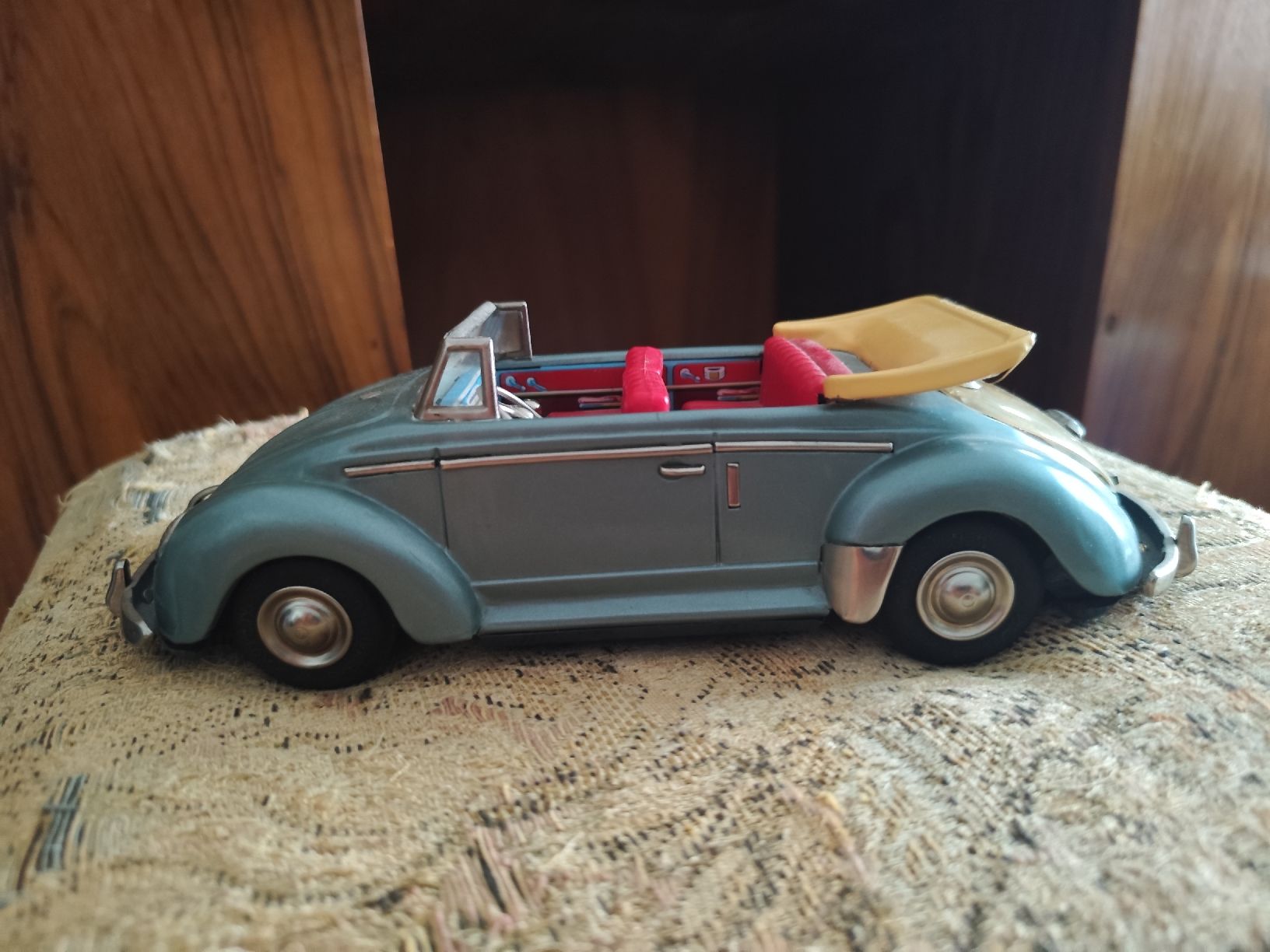 Volkswagen Modellautos: toller VW käfer cabrio (Blech) – Gebraucht aus minusio von bierbrauer 1