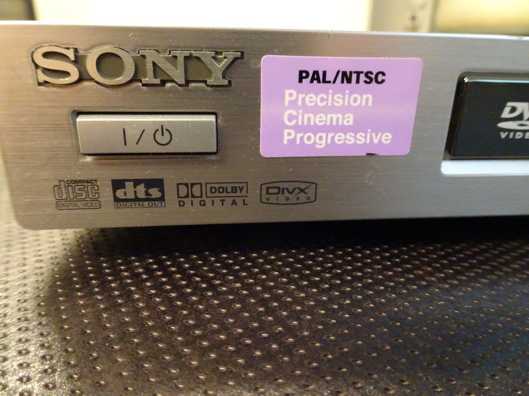 Sony Audio- & Mediensysteme: CD/DVD-Player Sony DVP-NS52P – Gebraucht aus Oberwangen b. Bern von est_d8gf 1