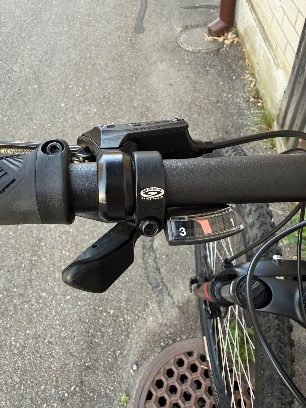 Specialized Biciclette: Specialized Hardrock Sport Disc 26 2014 – Usato da Worb venduto da le_castor 4