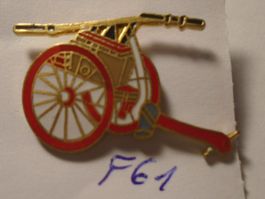 1 Antiker Feuerwehr Pompier Wagen Pin (F61)