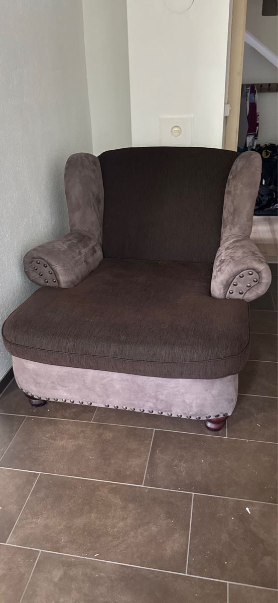 Divani: Grosser Couch – Usato da Arisdorf venduto da Finny