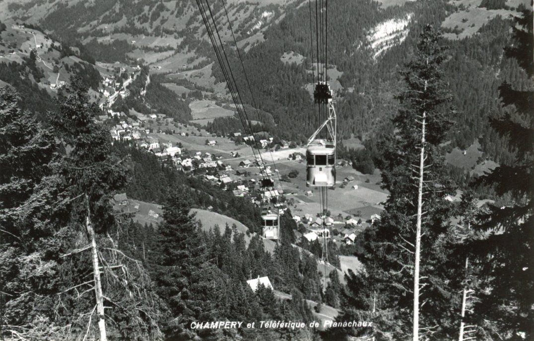 Cartoline postali: Champéry   VS   et Téléférique de Planachaux – Usato da Brig venduto da Valcards54
