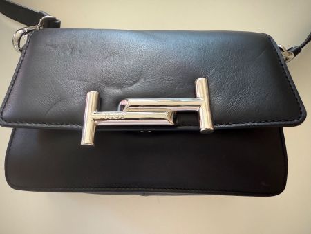 Tod’s sac noir en cuir bandoulière