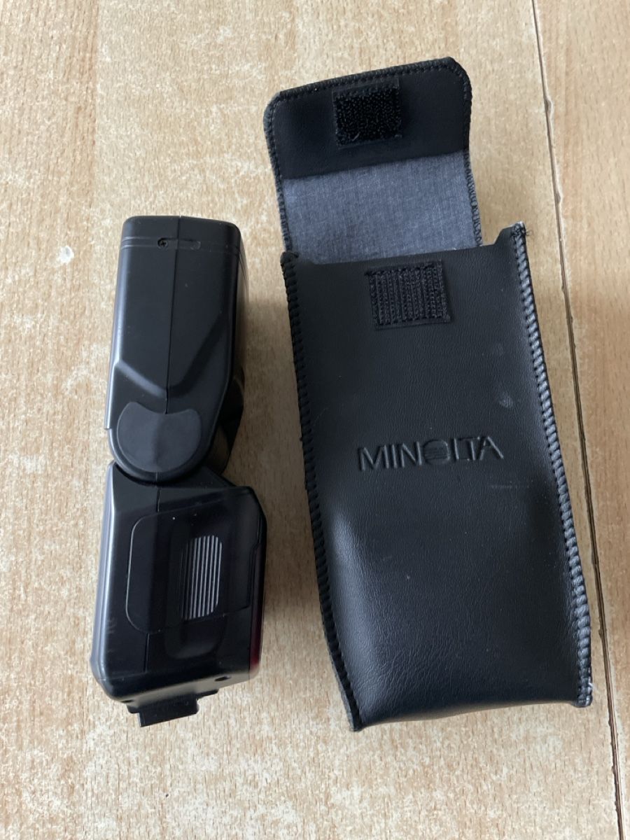 Minolta Flashs: Minolta Program 3500xi Blitzgerät mit Tasche schwarz – Neuf (Voir description) à Gossau SG par kro_8hmw 4