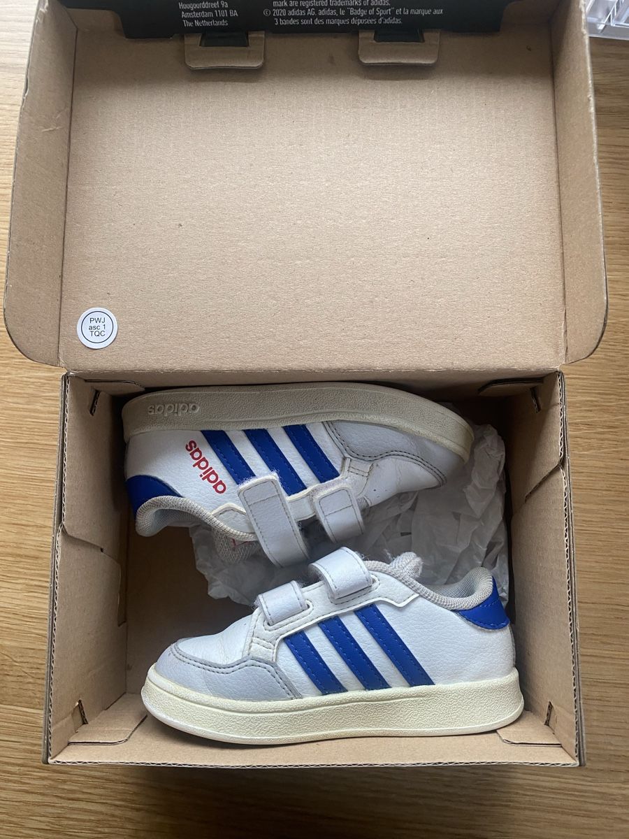 Adidas Scarpe per ragazzi: Adidas Schuh Grösse 22 – Usato da Zell ZH venduto da MegaCatch