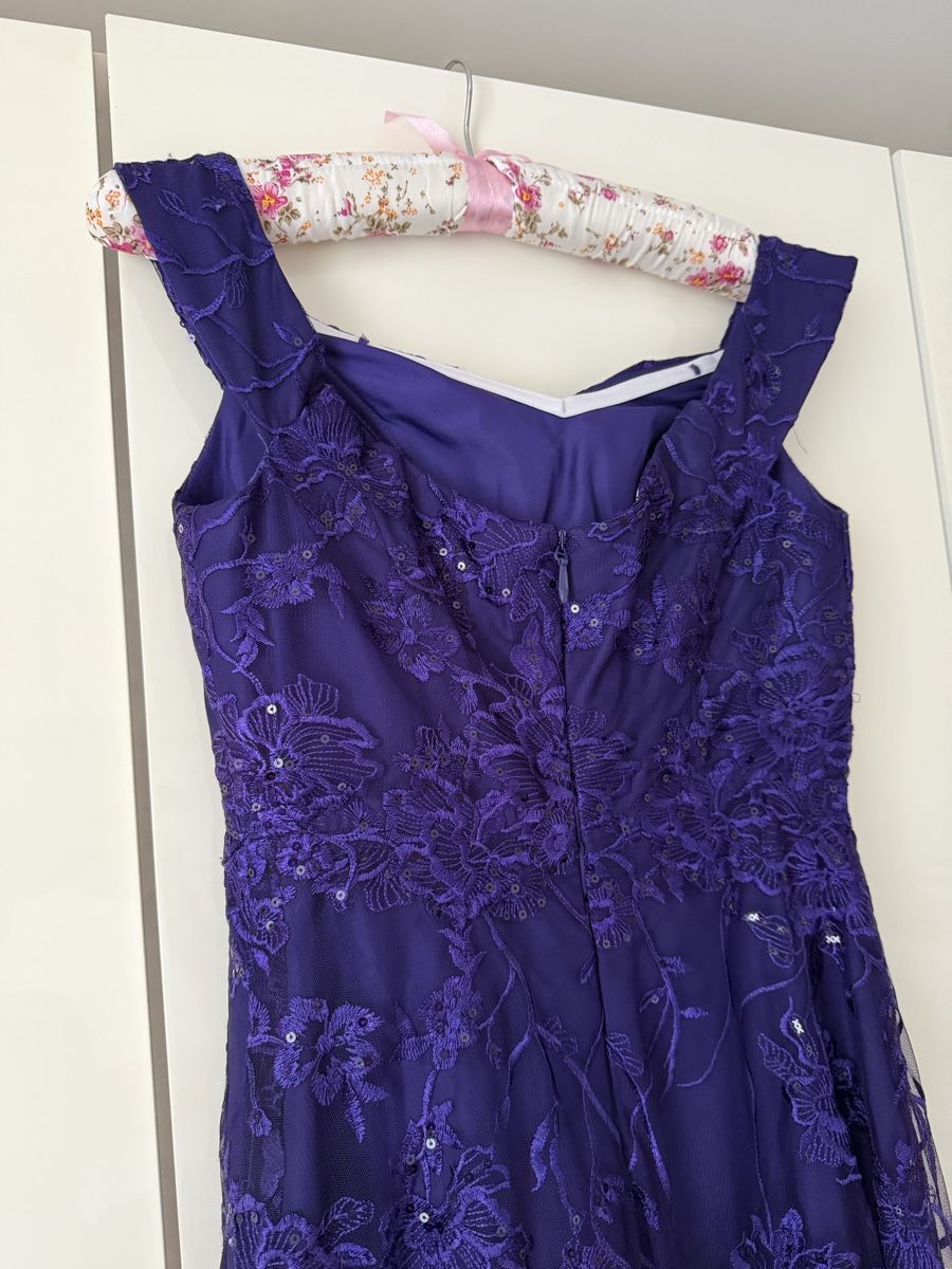 JJ’s House Robes: Abendkleid dunkelviolett Grösse 36 – Neuf (Voir description) à Zürich par Reisekoffer 1