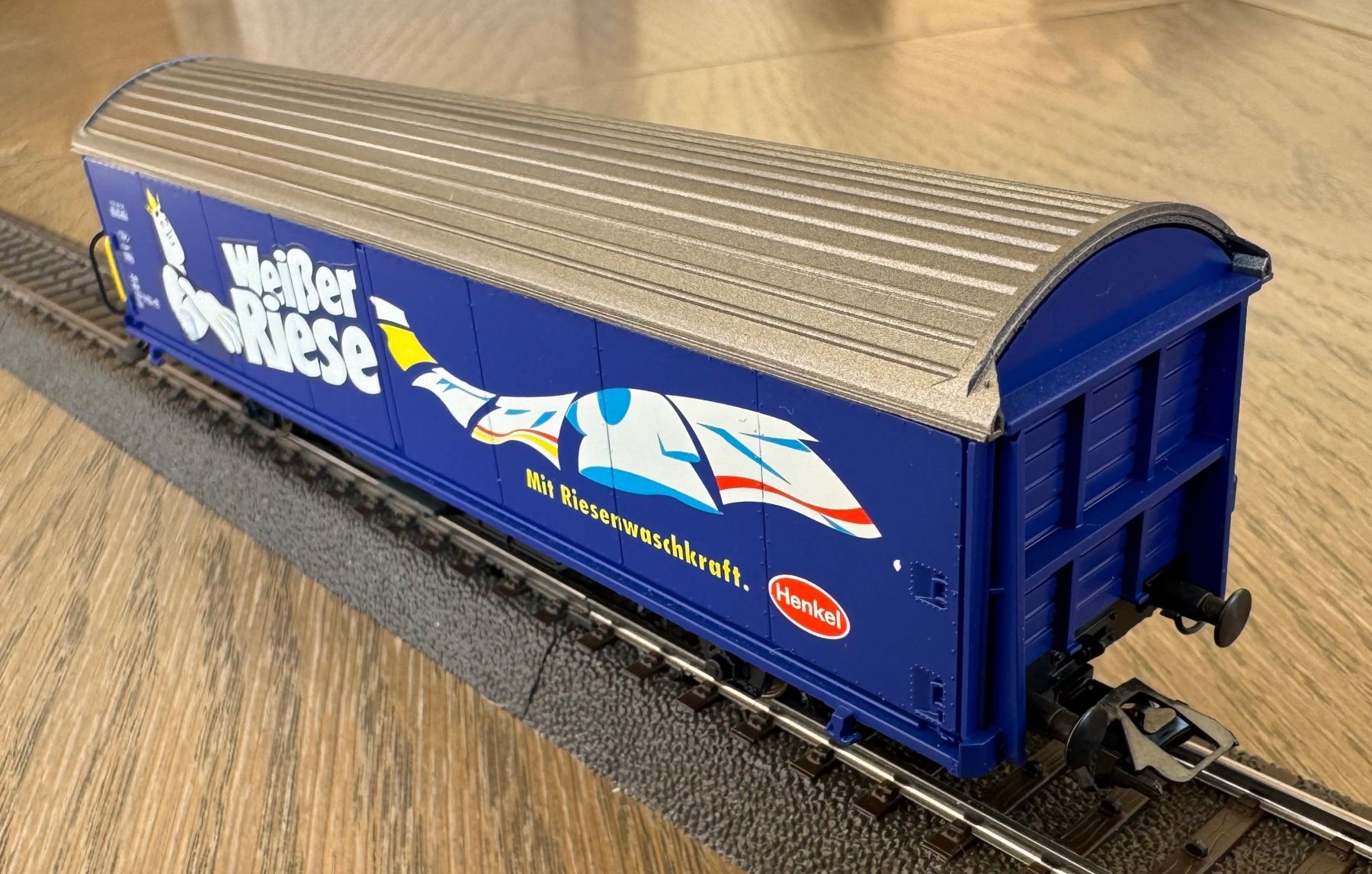 Märklin Modellini di ferrovie: blauer DB-Schiebewand-Güterwagen "Weisser Riese"; fabrikneu – Nuovo (secondo la descrizione) da St. Moritz venduto da Manu7500 1