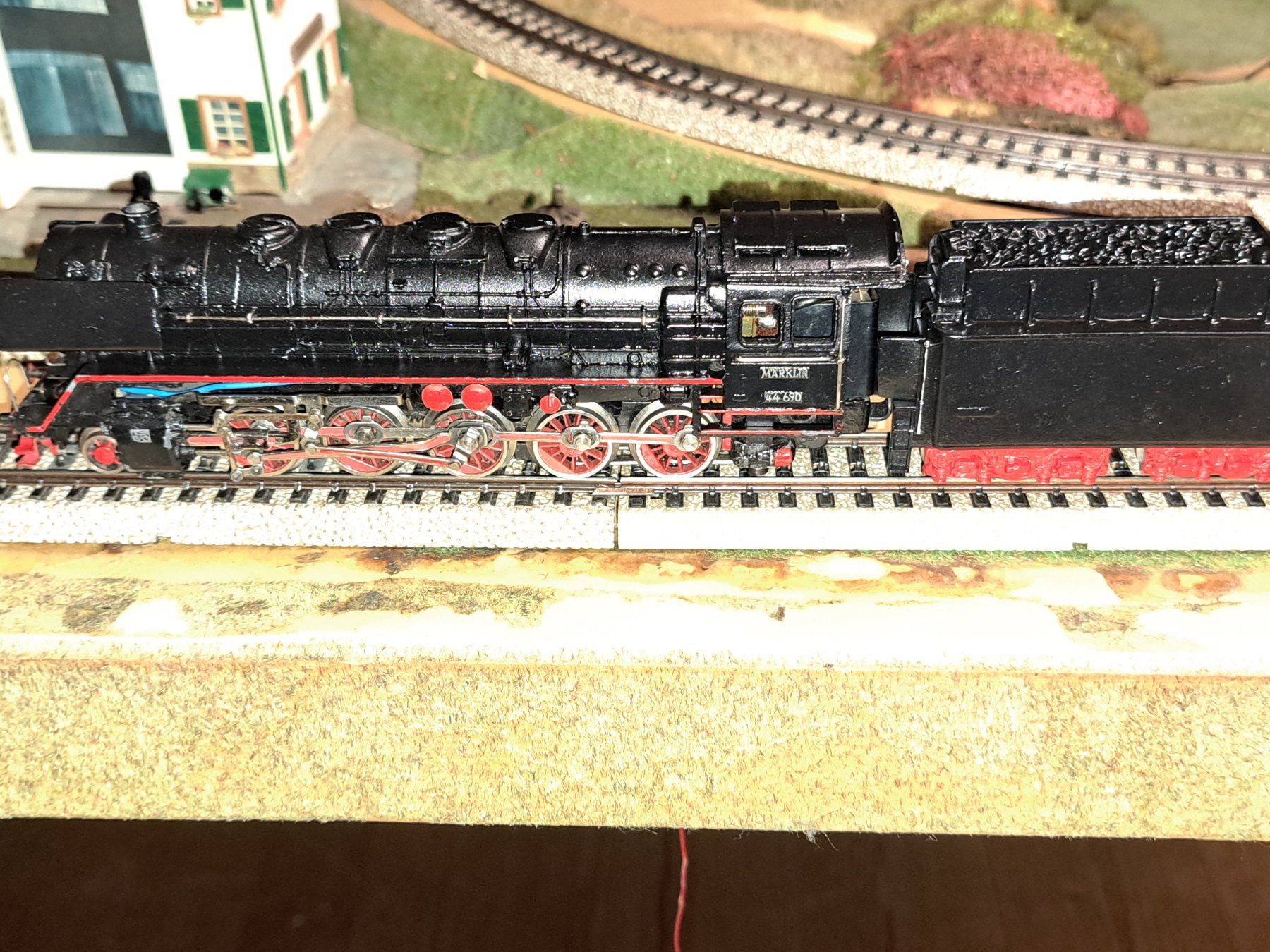 Märklin Modelleisenbahnen: Märklin DB 44690 Damploki analog – Gebraucht aus Schwanden GL von roerich20 6