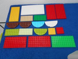 Duplo Platten, untere 3 mit kleinen Rissen ( Set 2012 )