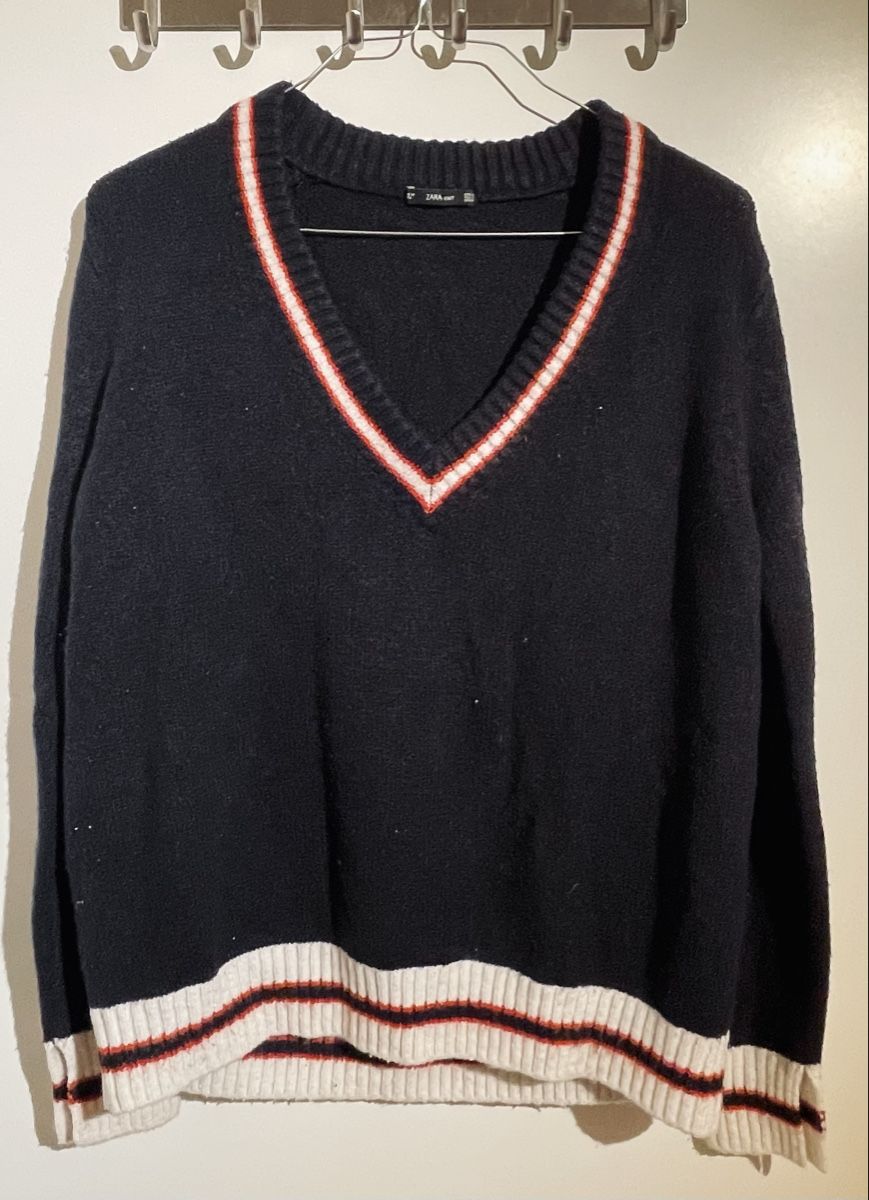 Zara Maglioni & Felpe: Zara Knit Pullover Sweater Gr. S V-Neck – Usato da Zürich venduto da mar_9xc5