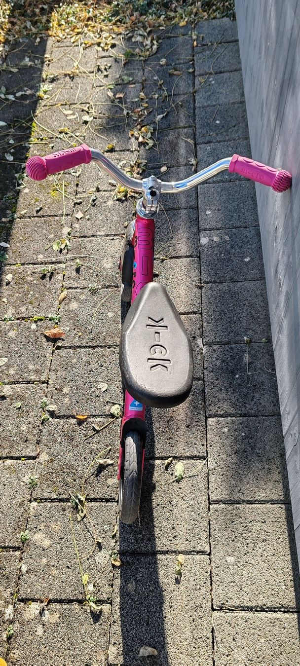 Micro Véhicules pour enfants: Bike micro + Trottinett  – D'occasion à Oberdorf BL par roc_wy6f 3