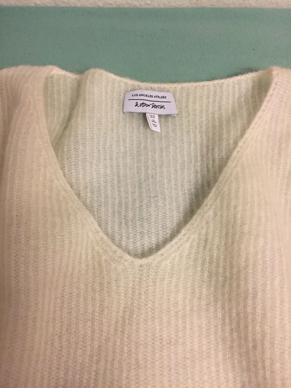 Top: Damen Pullover &other Stories – Usato da Basel venduto da Robyn20 4
