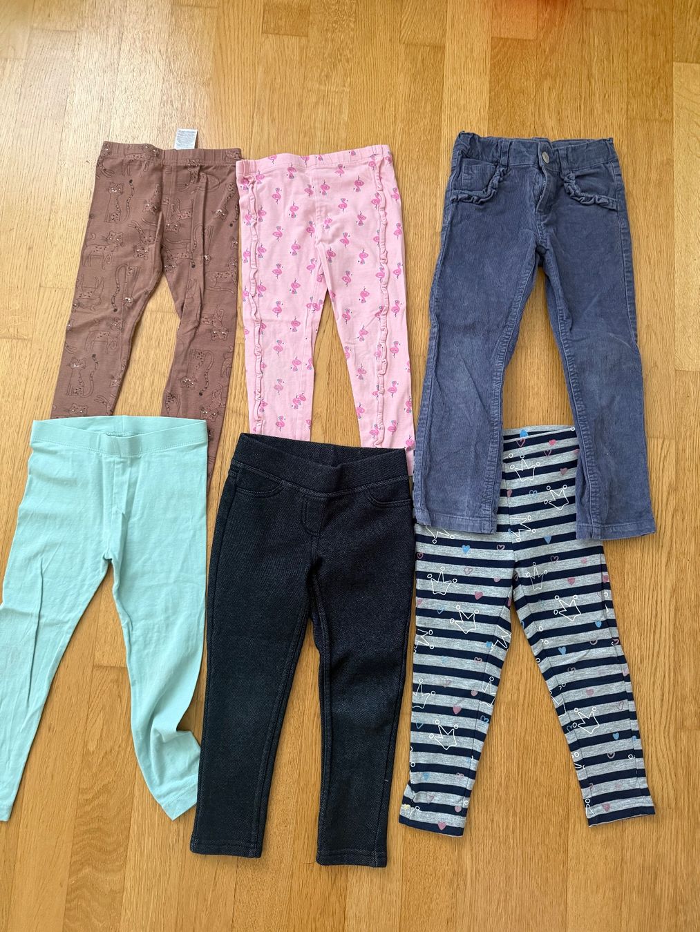 Collant & Leggings: Legging Set/Paket Mädchen Gr 104 – Usato da Zürich venduto da audrey_dri