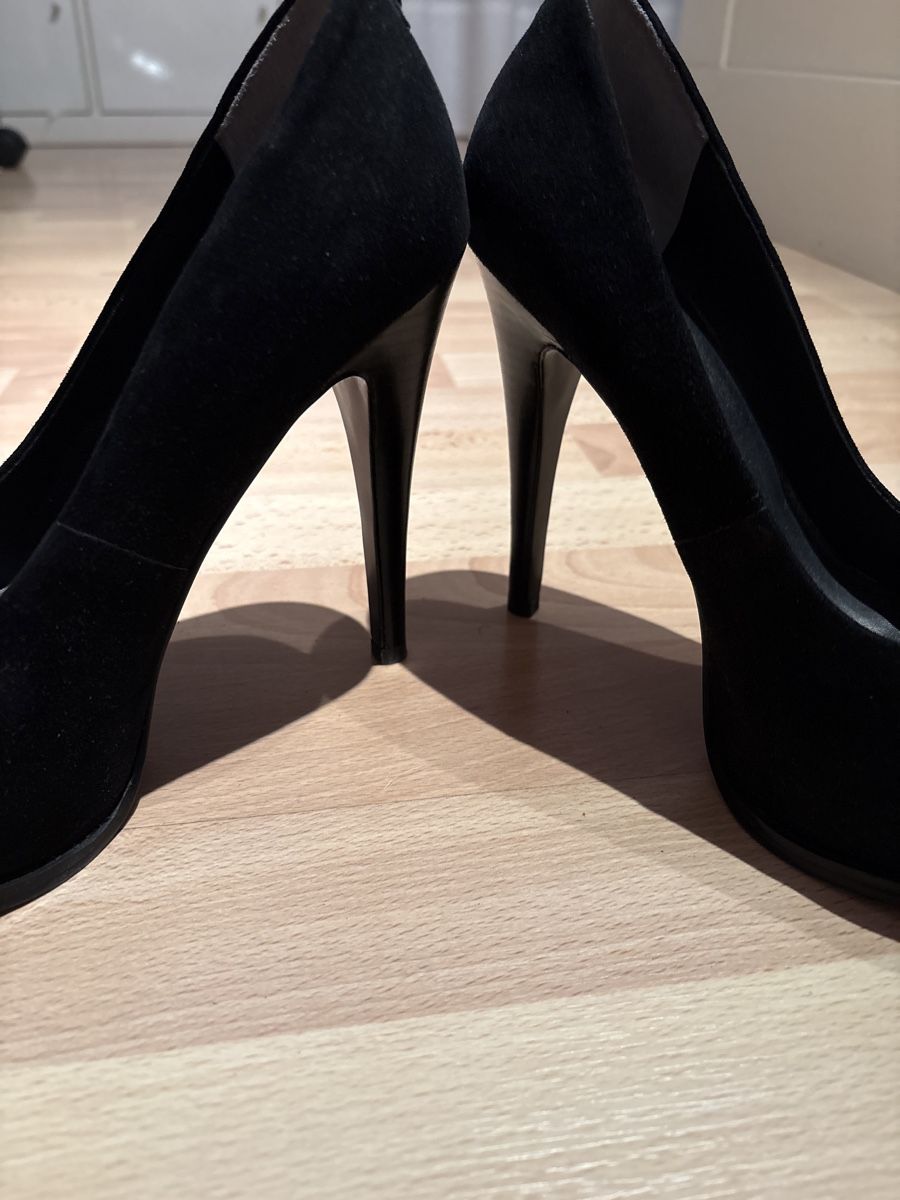 Guess Scarpe da donna: Guess Pumps – Usato da Zunzgen venduto da mel_y6w2 2