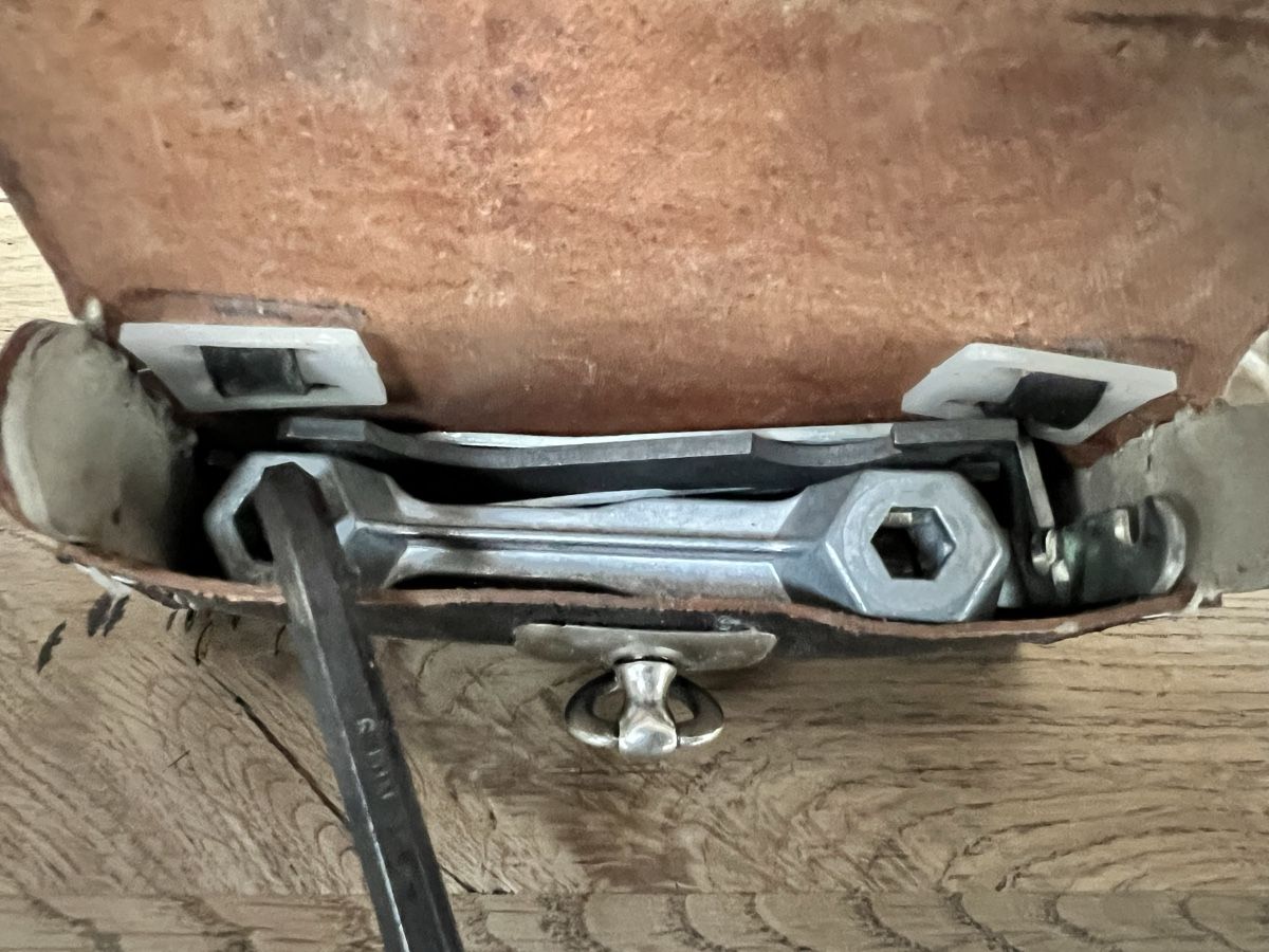 Pezzi di ricambio: Satteltasche für Velo Oldtimer  – Usato da Sevelen venduto da Ritiplampi 3