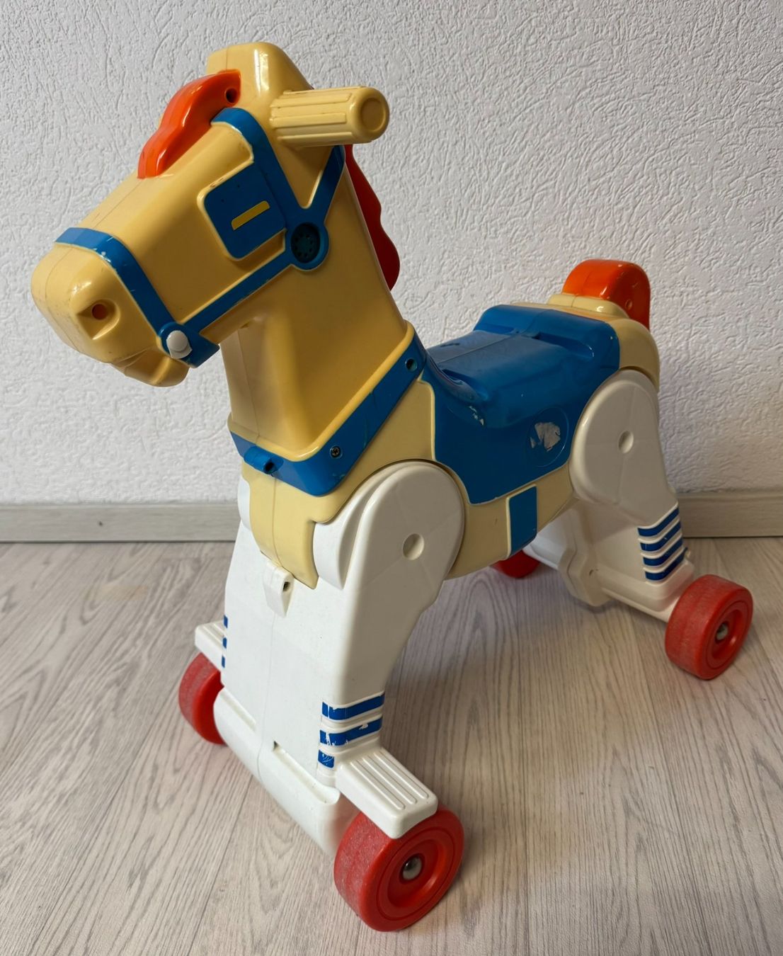 Chicco Giocattoli: Cheval à roulettes / Trotteur Chicco vintage – Usato da Tramelan venduto da lolopat 2