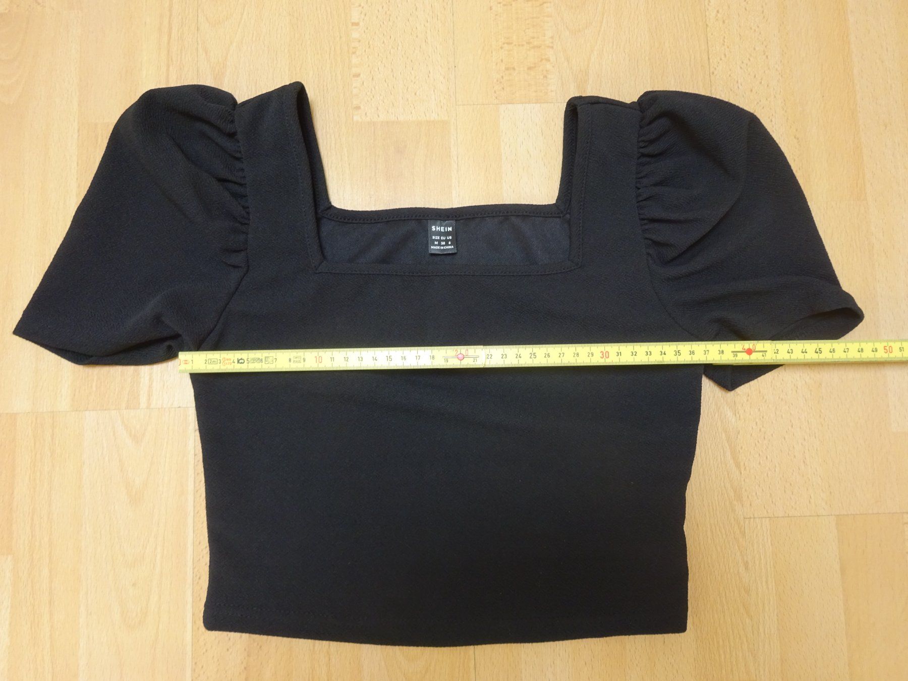Shein Tops: Neues Crop Top mit Puffärmeln - schwarz - Grösse M – Neu und originalverpackt aus Zofingen von Justizia_01 1